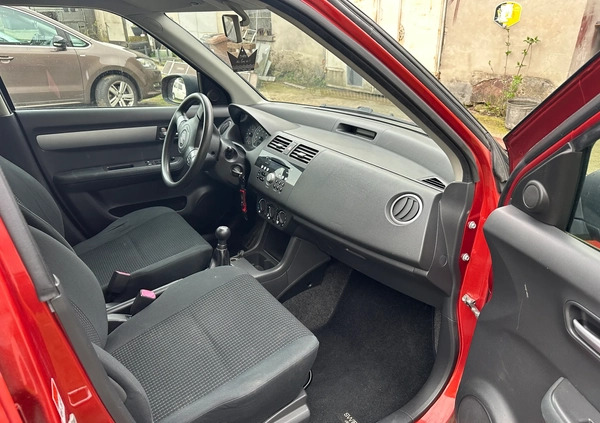 Suzuki Swift cena 14800 przebieg: 131000, rok produkcji 2007 z Jędrzejów małe 172